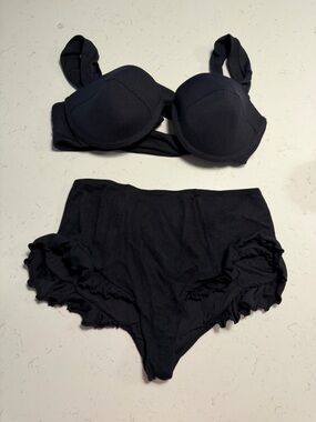 Rani Arabella Black Two-Piece Bikini Set with High-Waist Ruffled Bottoms